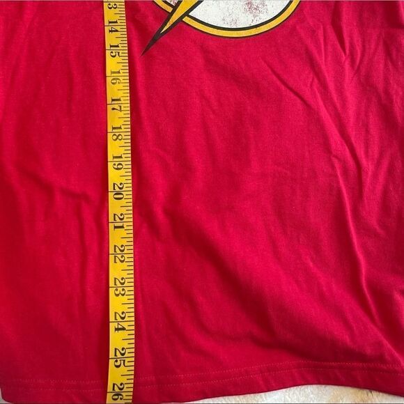 3/$25 DC COMICS The Flash Short Sleeves Tee.Size M - Picture 7 of 9